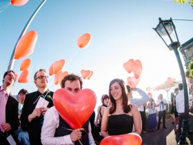 12-06-02-wedding-laurarobin-87